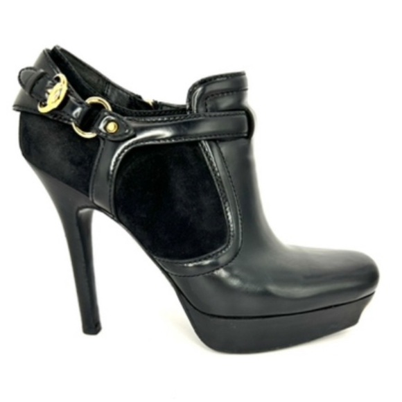 Gucci Shoes - GUCCI Black Patent Leather Platform Ankle Booties | 38.5